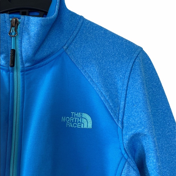 NWOT. Northface Blue Zip-Up Jacket Size M. - Picture 3 of 3
